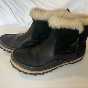 Women's Tremblant Pull On Polar Waterproof black size 9.5